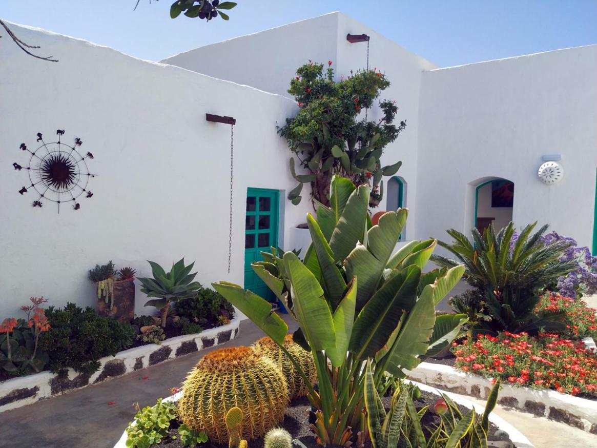 Los Lirios Hotel Rural - Adults Only Tías Dış mekan fotoğraf