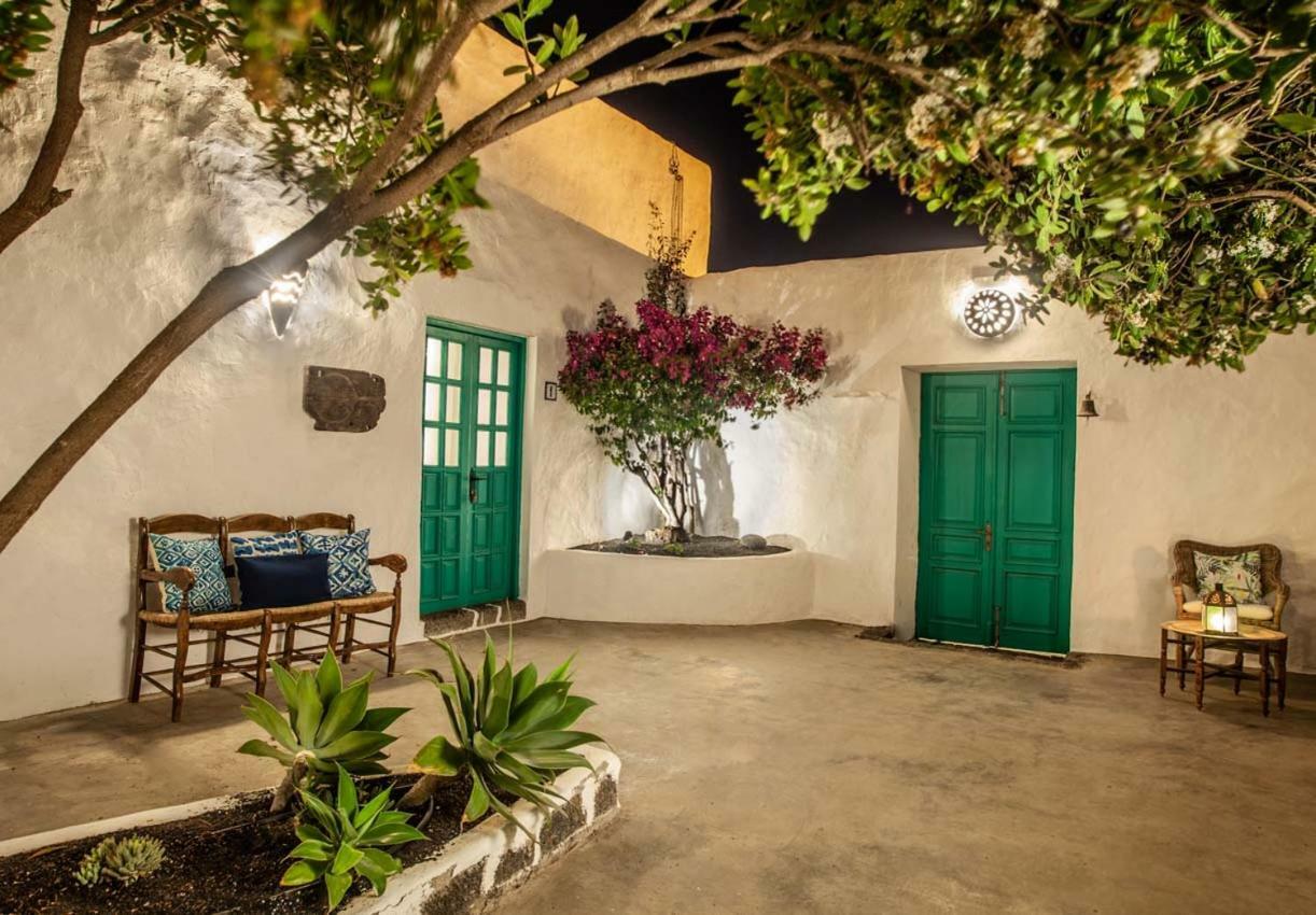 Los Lirios Hotel Rural - Adults Only Tías Dış mekan fotoğraf