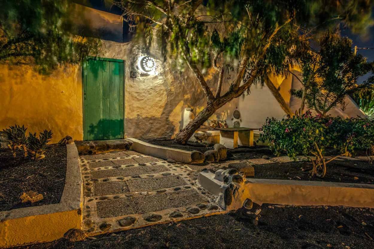 Los Lirios Hotel Rural - Adults Only Tías Dış mekan fotoğraf